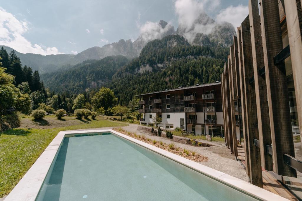 Splošen pogled na gorovje oz. razgled na gore, ki ga ponuja hotel