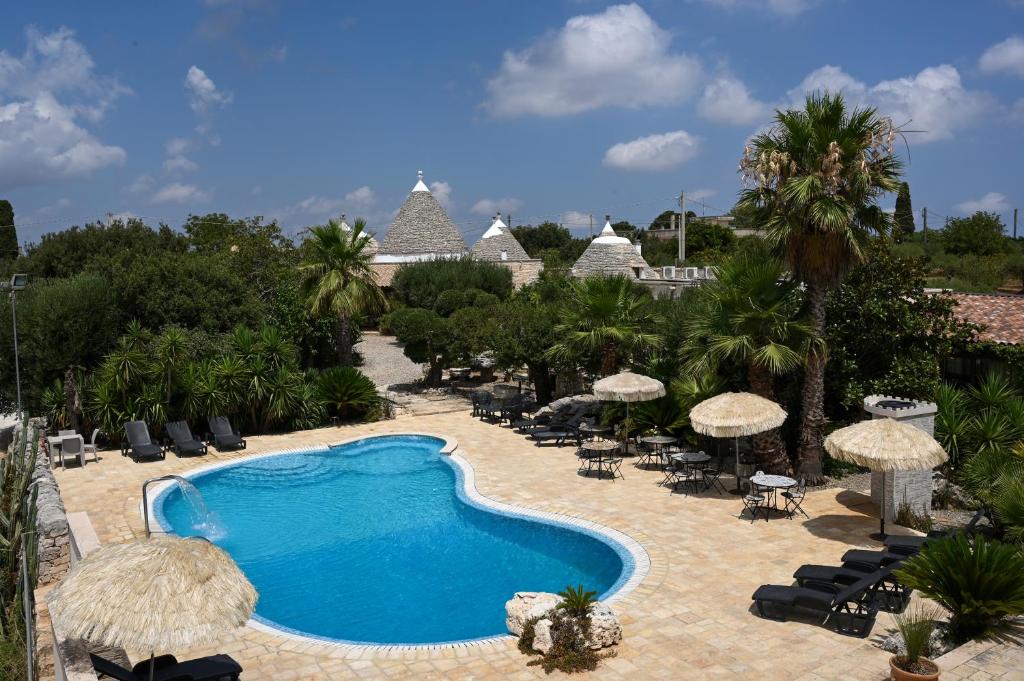 Bazén v ubytování Masseria Pentima Vetrana Resort nebo v jeho okolí