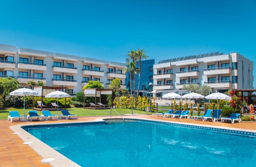 The swimming pool at or close to Hotel Spa Galatea