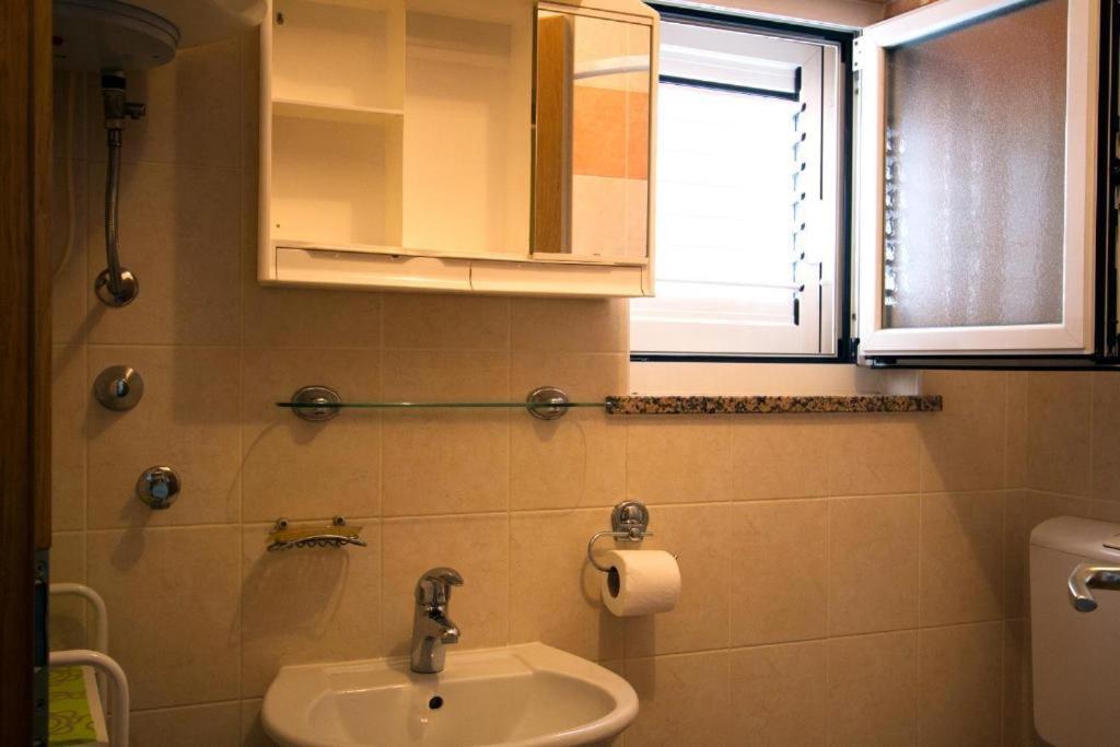 Koupelna v ubytování Apartmaji Paliska b