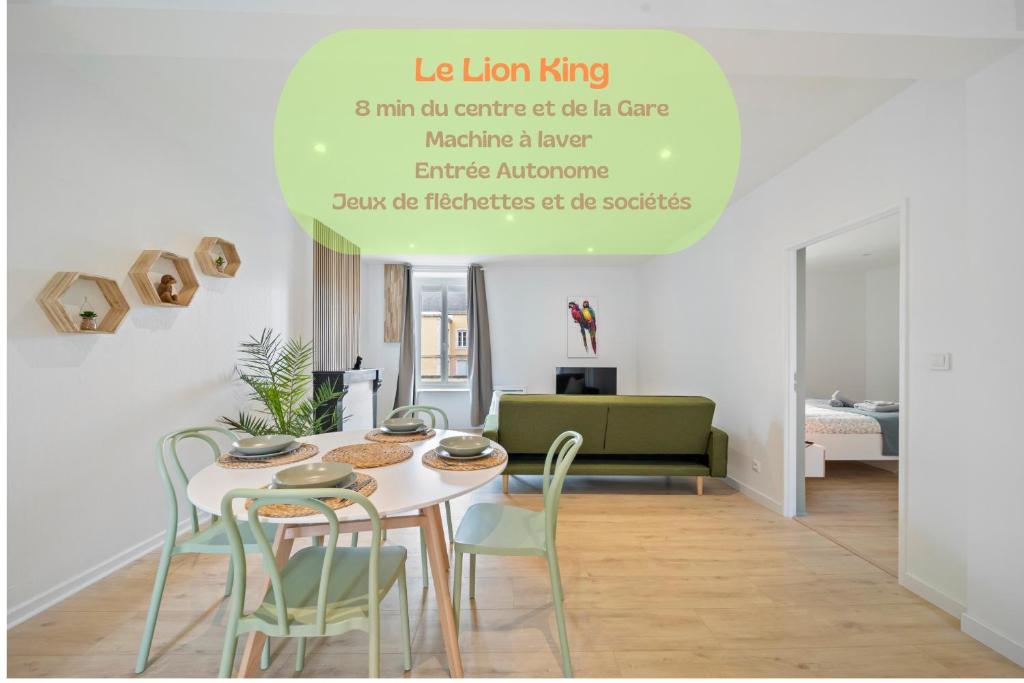 Khu vực ghế ngồi tại Lion King Appart 65 m2 tout inclus