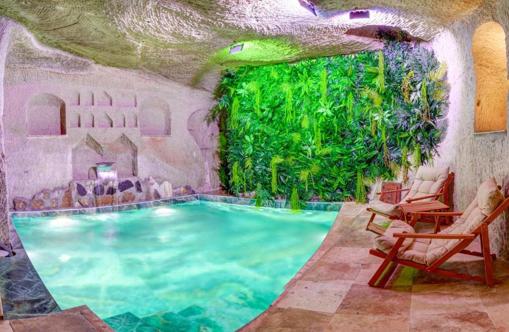 Πισίνα στο ή κοντά στο Aşk-ı Nare Cave Hotel Swimming Pool Hot & SPA