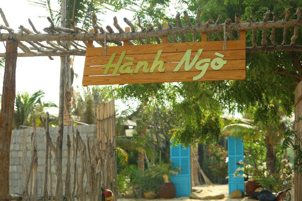 En have udenfor Hành Ngò Homestay - Hòn Đỏ Ninh Thuận