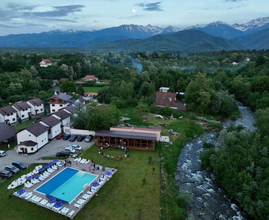 A general mountain view or a mountain view taken from az üdülőtelepeket