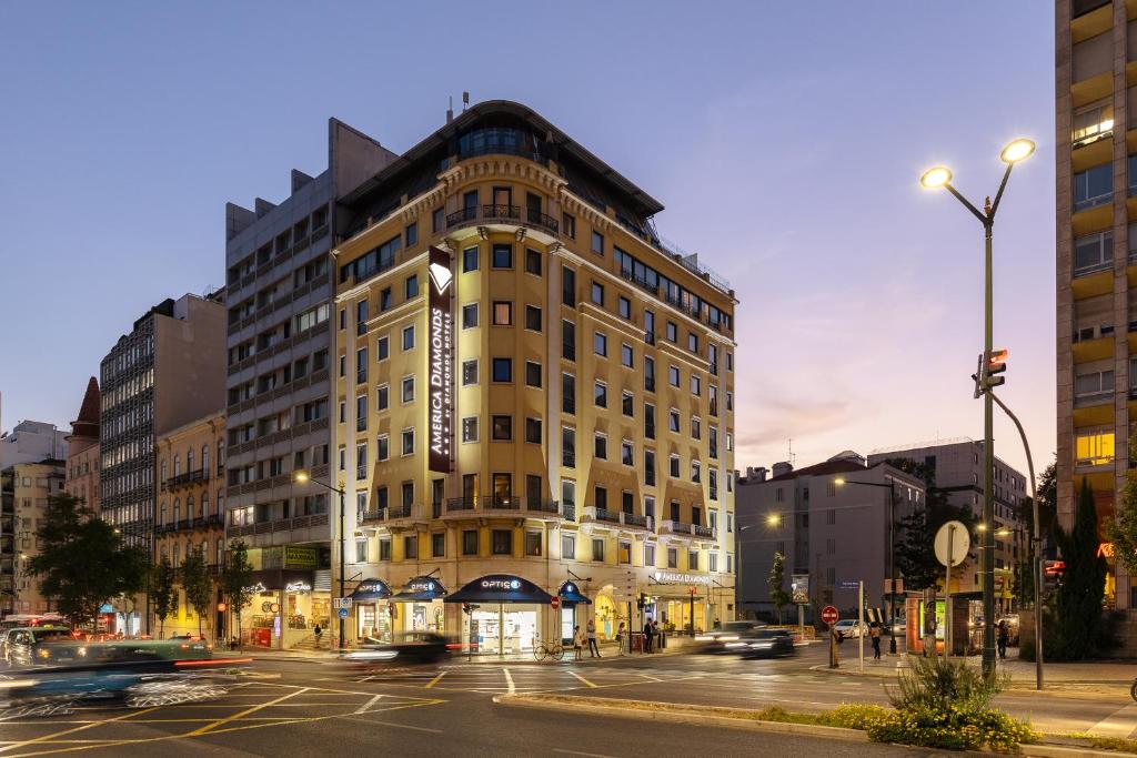 Gedung tempat hotel berlokasi