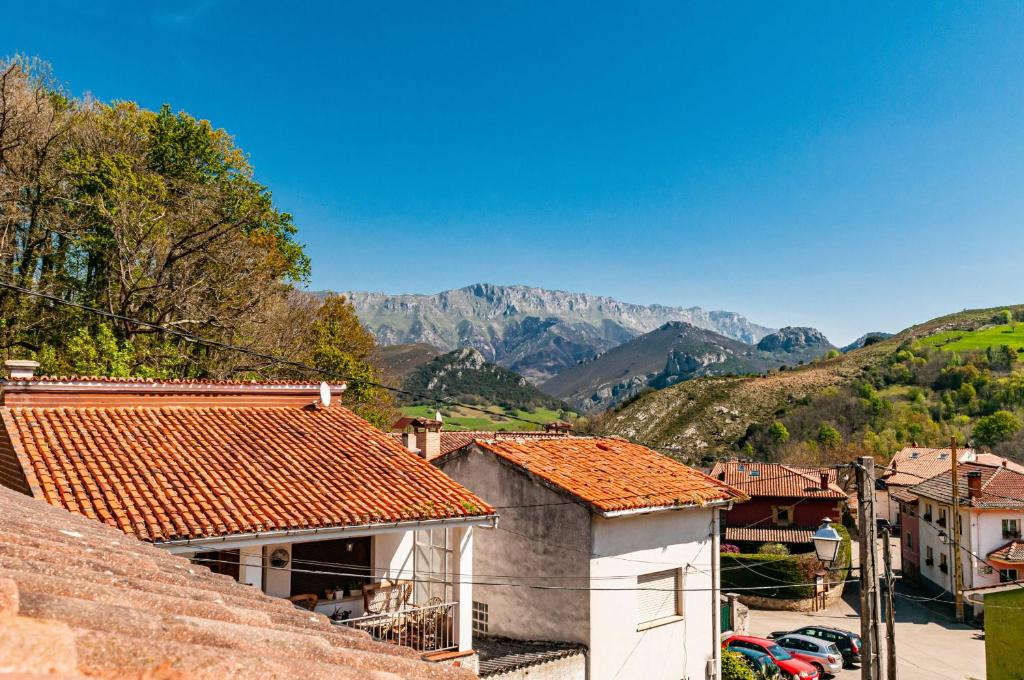 Uma vista da montanha tirada do apartamento 