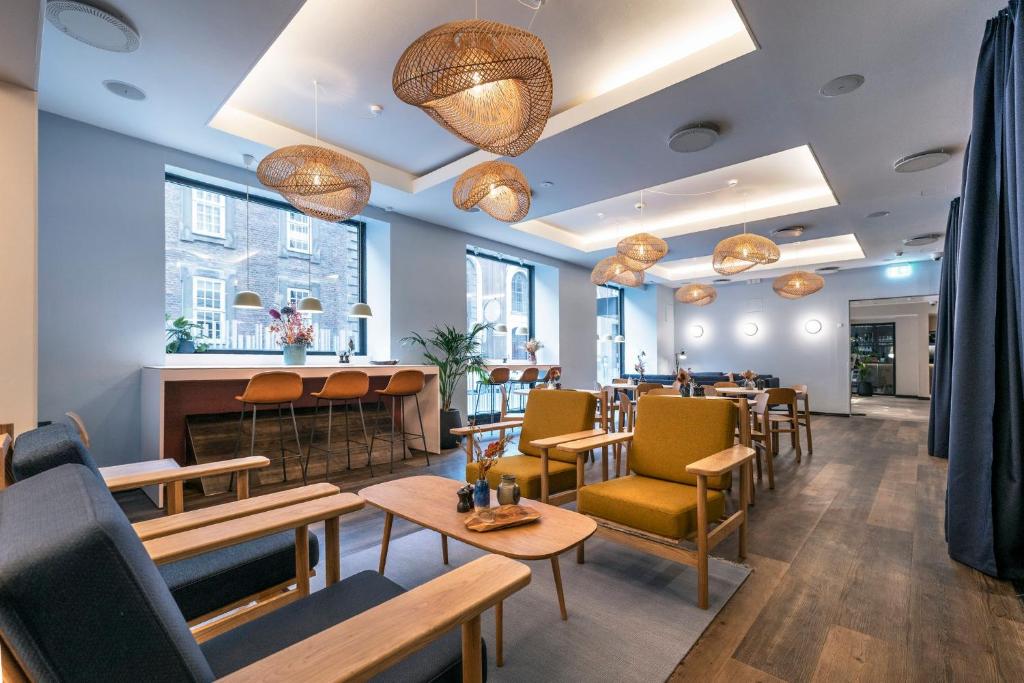 Ruang duduk di Motel One Copenhagen