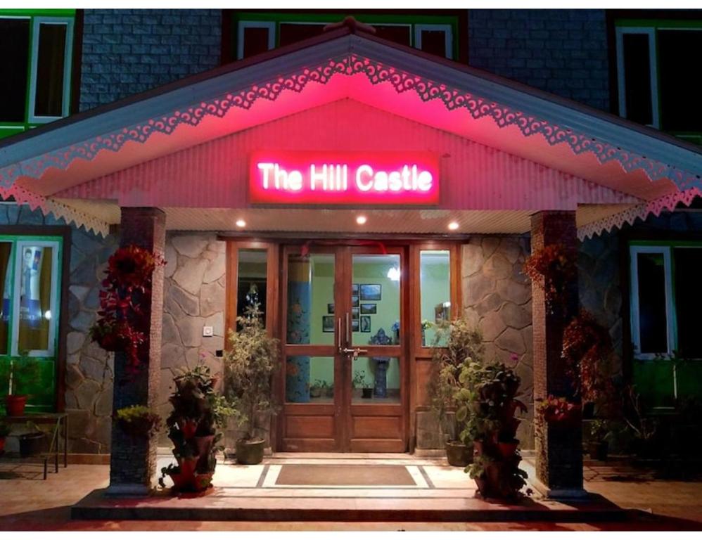 A fachada ou entrada em The Hill Castle, Gangtok