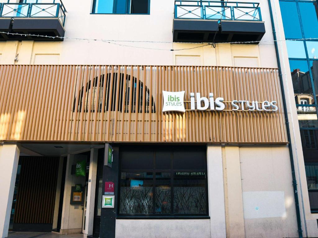 תמונה מהגלריה של ibis Styles Caen Centre Historique בקן