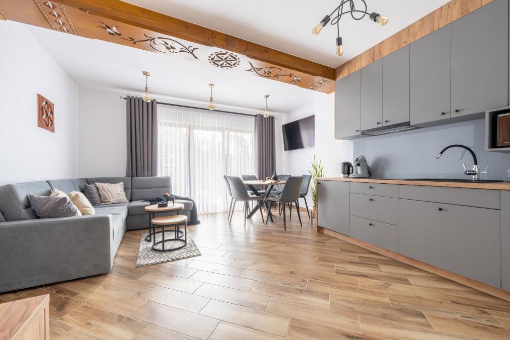 Kuchyň nebo kuchyňský kout v ubytování Para Apartments - Dwupoziomowe Apartamenty