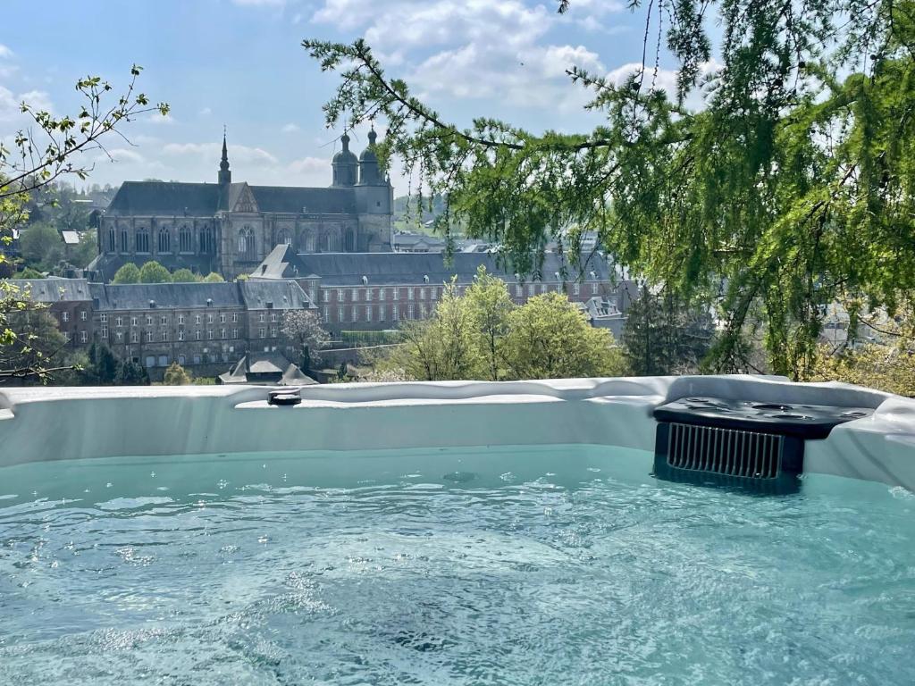 Swimmingpoolen hos eller tæt på La St Hubsphair