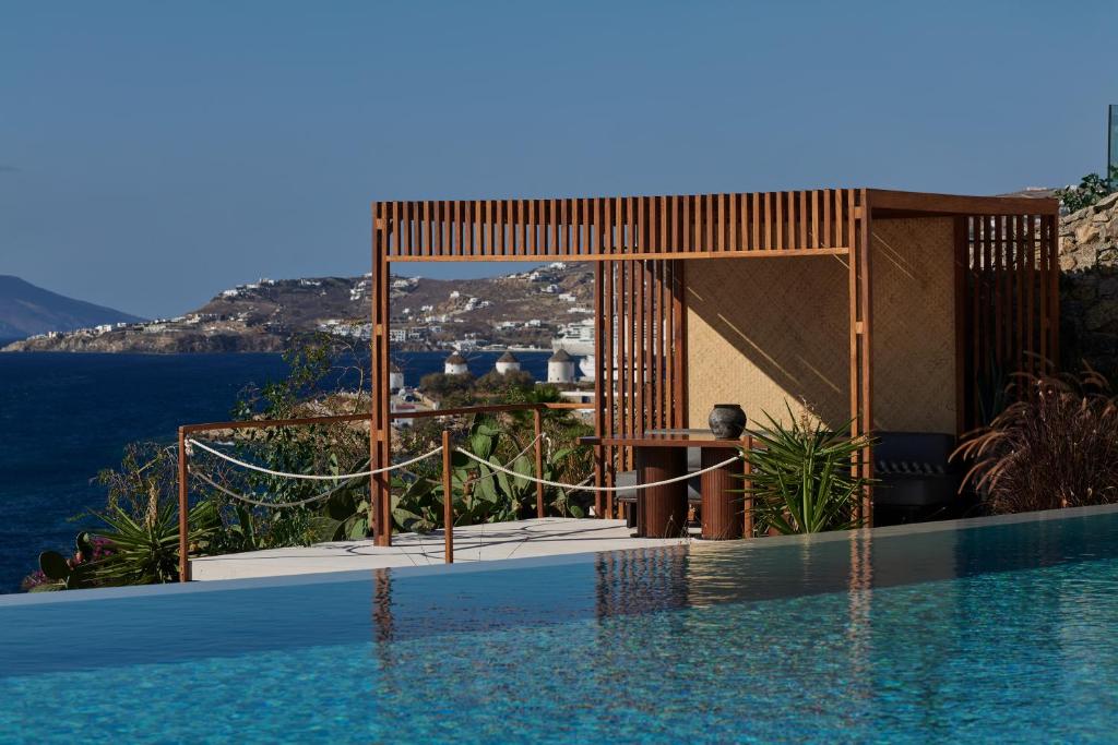 La alberca dentro o cerca de Mykonos Earth Suites