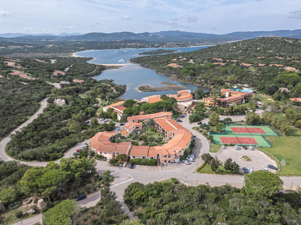 Un paisaje natural cerca del apartahotel