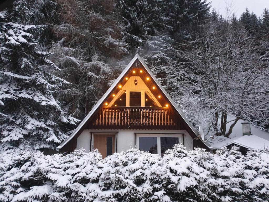 Little Fox Cabins - Ruhe und Auszeit in der Natur žiemą