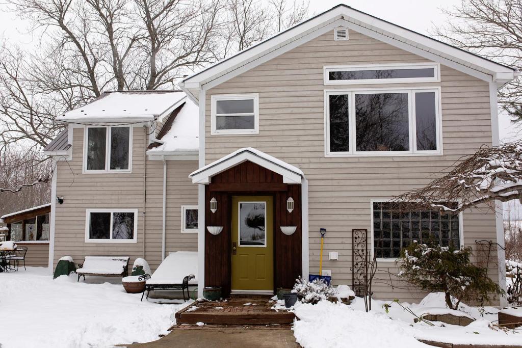 Rustic Farmhouse in Gaspereau Valley Wine Country! during the winter