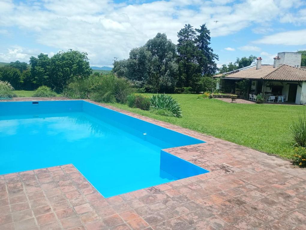 A piscina localizada em Casa de campo ou nos arredores