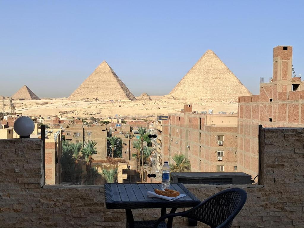 Ảnh trong thư viện ảnh của Pyramids and sphinx view Inn ở Cairo