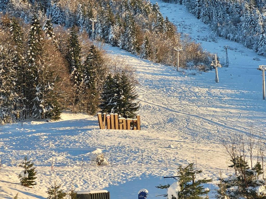 STUDIO plein sud "Les Arolles" Balcon de VILLARD DE LANS durante o inverno