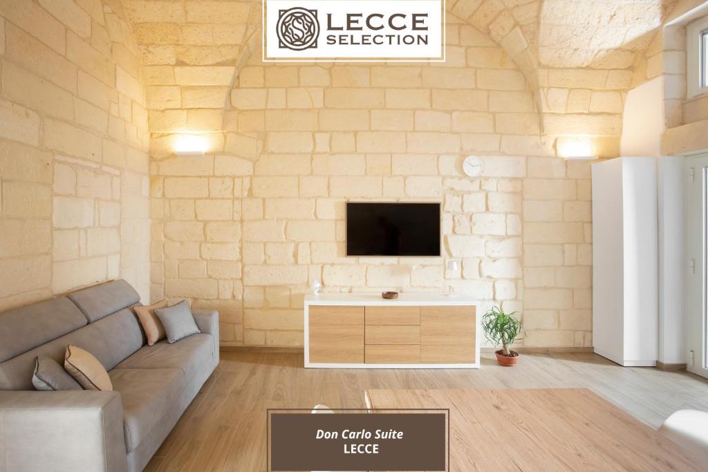 Телевизия и/или развлекателен център в Don Carlo Suite Relais Free Parking - Lecce Selection