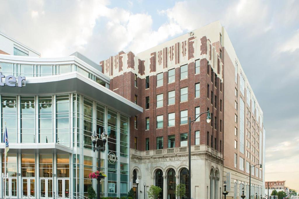 una representación de un edificio en una ciudad en Renaissance Allentown Hotel, en Allentown