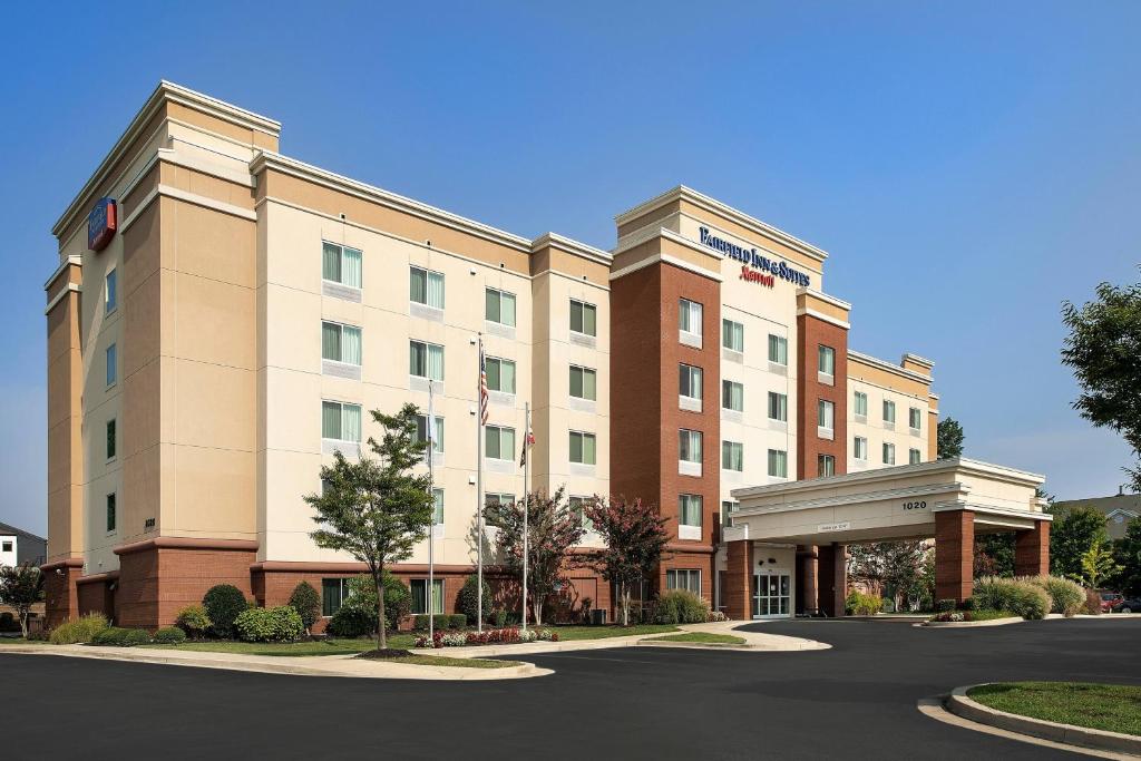 wykonanie przedniej części hotelu w obiekcie Fairfield Inn & Suites Baltimore BWI Airport w mieście Linthicum Heights