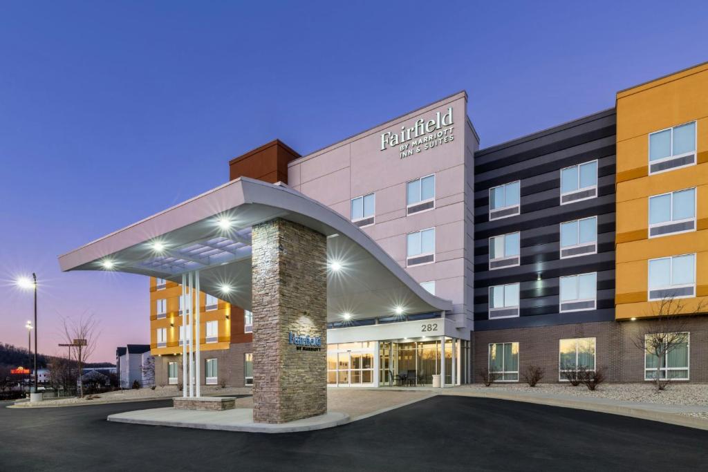 wykonanie przedniej części hotelu w obiekcie Fairfield by Marriott Inn & Suites Louisville Shepherdsville w mieście Louisville