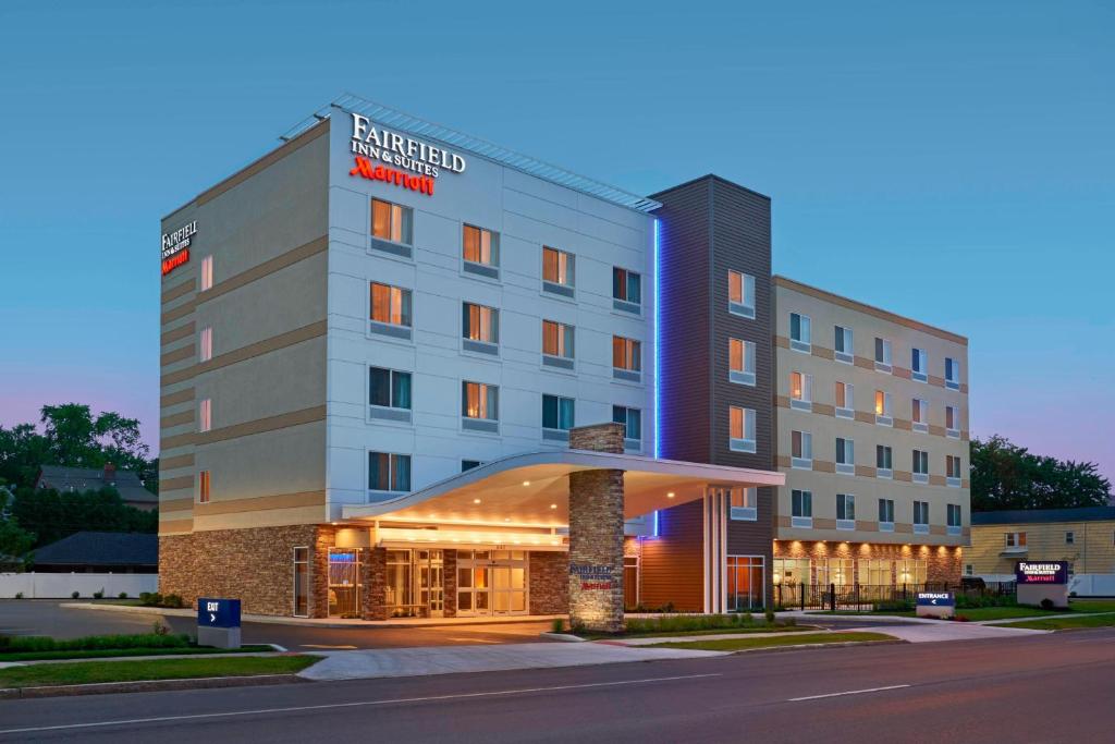 een weergave van het hotel voor het gebouw bij Fairfield by Marriott Niagara Falls in Niagara Falls