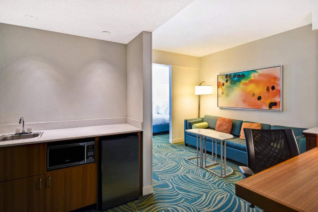 พื้นที่นั่งเล่นของ SpringHill Suites by Marriott Baltimore BWI Airport