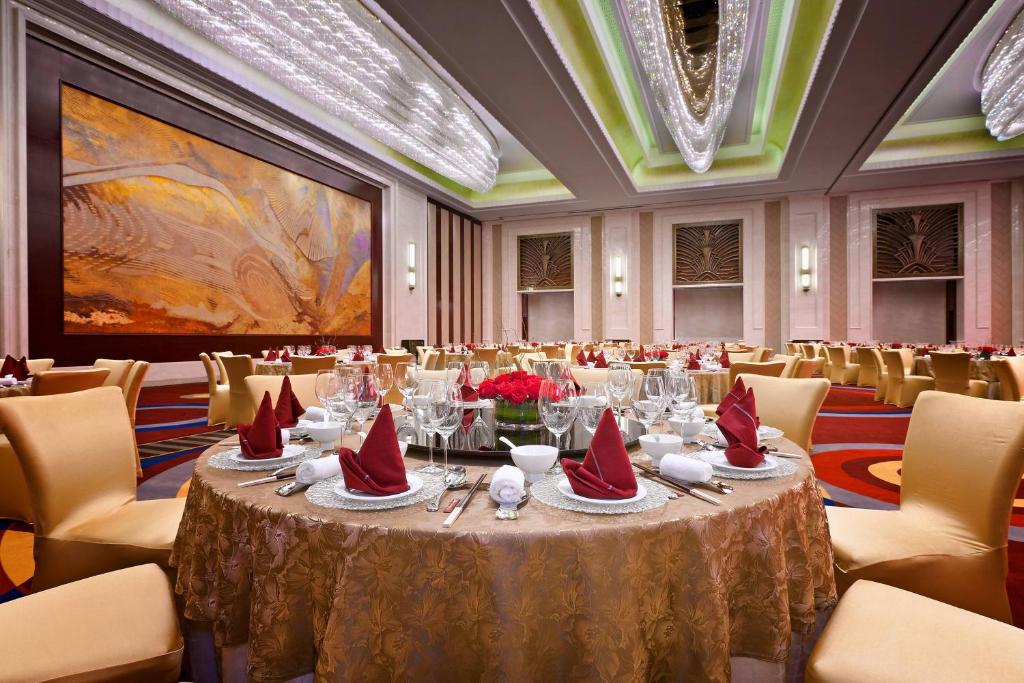 Χώρος καθιστικού στο Sheraton Changzhou Wujin Hotel