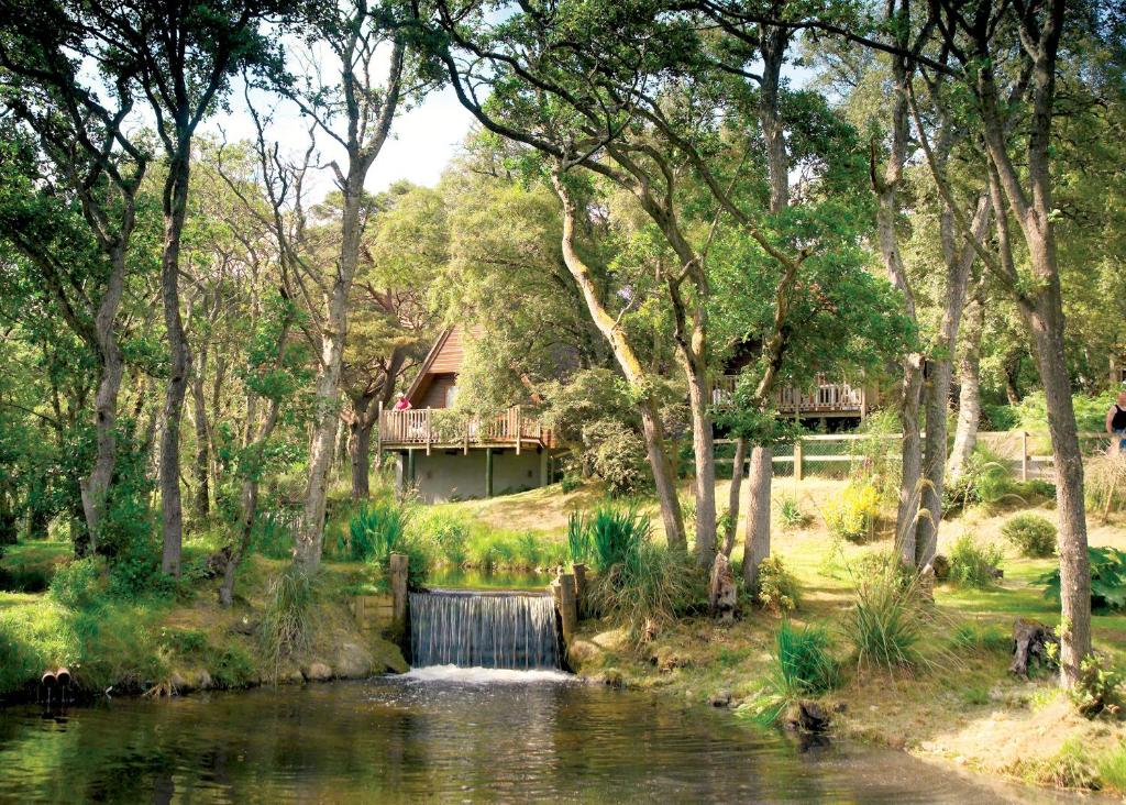 Un paisaje natural cerca del parque de vacaciones