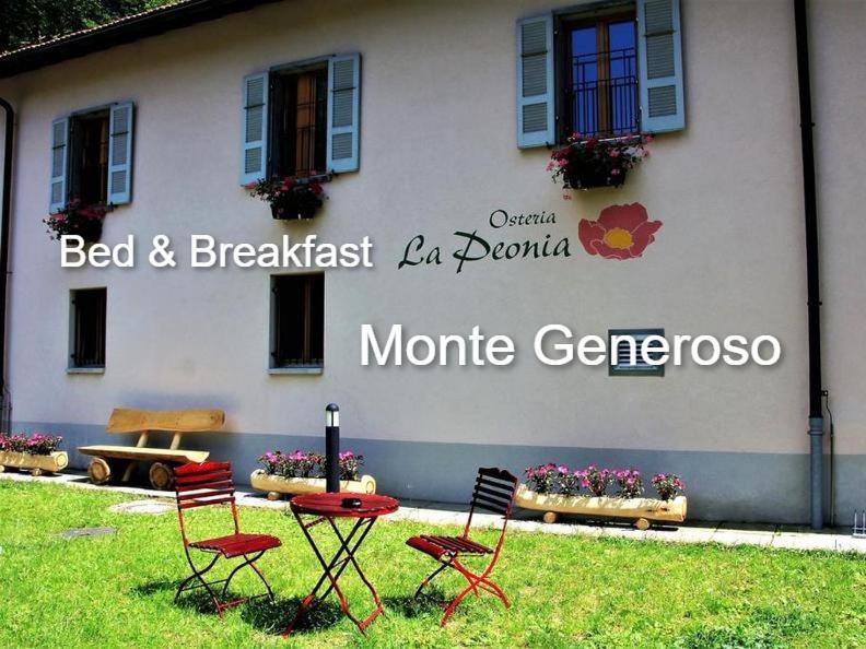 Foto da galeria de MOUNTAIN HOTEL Osteria di MONTAGNA La Peonia Monte Generoso em Mendrisio