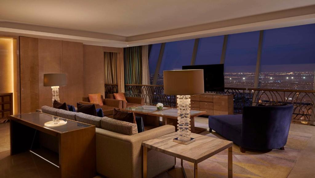 Hyatt Regency Riyadh Olaya में टेलीविजन और/या मनोरंजन केंद्र