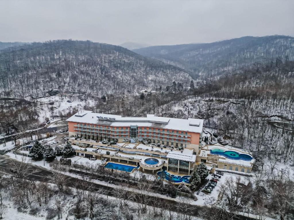 Thermal Hotel Visegrád בחורף