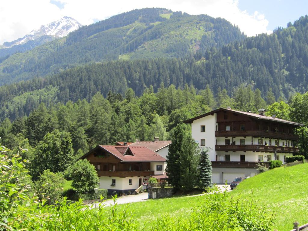 Otel yakınında doğal manzara