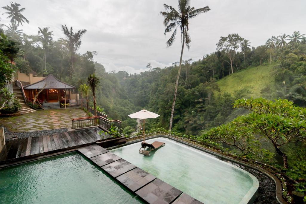 Poolen vid eller i närheten av Ulun Ubud Resort - CHSE Certified