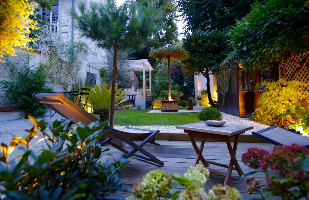 Gallery image of Villa du Square, Luxury Guest House in Paris