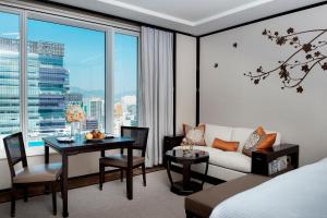 The Peninsula Hong Kong पर बैठने की जगह