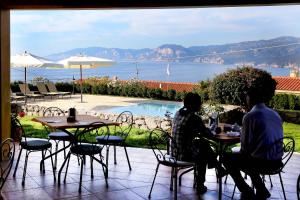 Foto de la galeria de Hotel Villa Gustui Maris a Cala Gonone