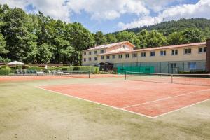 Tereni za tenis i/ili skvoš u sklopu objekta Sporthotel Wernigerode ili u blizini