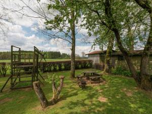 Vrt u objektu Holiday Home in Waimes with Private Garden