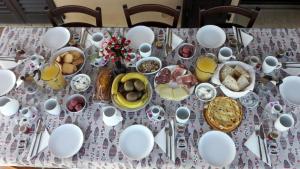 Makanan di atau di tempat lain dekat farm stay