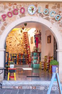 Gambar di galeri bagi Poco Loco Bed & Breakfast di Chania Town