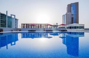 The swimming pool at or close to Concorde Hotel - Fujairah