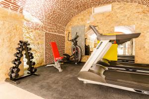 Fitnesscenter och/eller fitnessfaciliteter på Hotel Borges Chiado