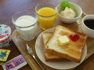 Makanan di atau di tempat lain dekat hotel