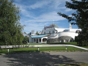 Sodas prie apgyvendinimo įstaigos Seminarhotel Göttlesbrunn