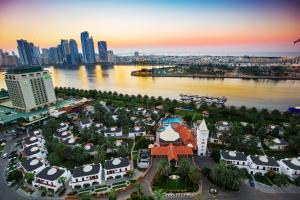 Cảnh Sharjah hoặc tầm nhìn thành phố từ resort