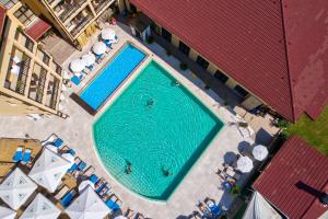 Swimming pool sa o malapit sa Grand Hotel Velingrad