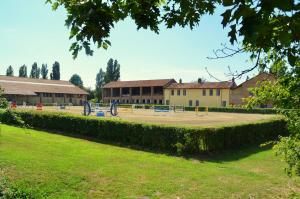 Puutarhaa majoituspaikan Agriturismo Borgo San Francesco ulkopuolella