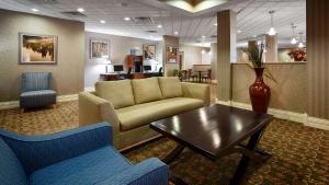 Best Western Plus Kalamazoo Suites 휴식 공간